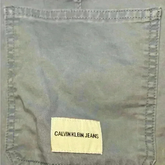 Calvin Klein - stone blue flat front khaki shorts- mens size 30 - Picture 4 of 5